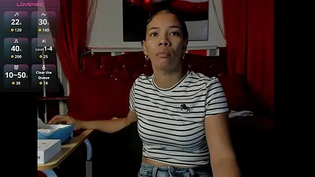 Snapshot of dirtyplayluna chatting on September 2025 12:05:01 PM dirtyplayluna online show from September 2025 12:05:01 PM