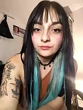 Snapshot of KARINNA__RAVEN chatting on January 2026 01:10:02 AM KARINNA RAVEN online show from January 2026 01:10:02 AM