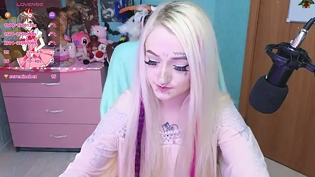 Manuela unicorn online show from March 2025 08:37:02 PM