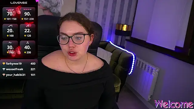 LuxSopphia online show from March 2025 06:40:02 PM