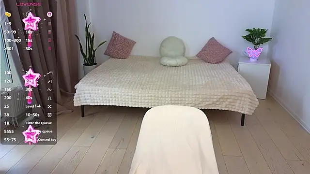 Nika Light online show from October 2025 10:38:01 AM