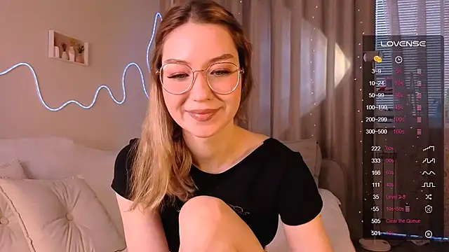 Snapshot of Lilo_Sims chatting on November 2025 03:28:01 AM Lilo Sims online show from November 2025 03:28:01 AM