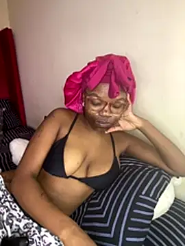 YummyMelanin117 online show from December 2025 07:17:02 AM