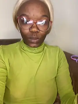 YummyMelanin117 online show from February 2026 02:38:02 PM