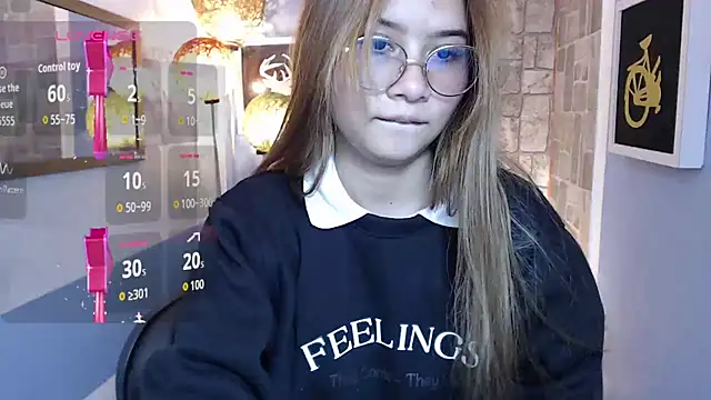 Fiorellaa delsd online show from October 2025 03:02:01 PM