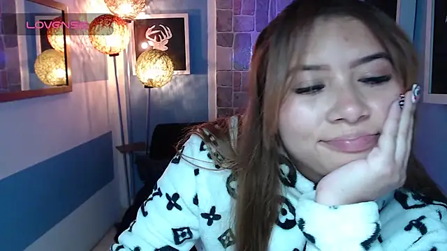 Fiorellaa delsd online show from November 2025 03:02:01 PM