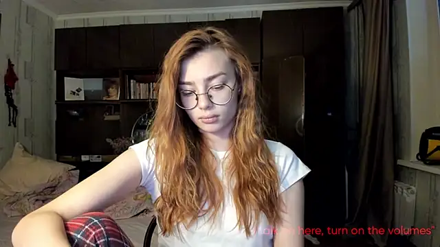 AngelaSwan online show from October 2025 03:12:02 PM