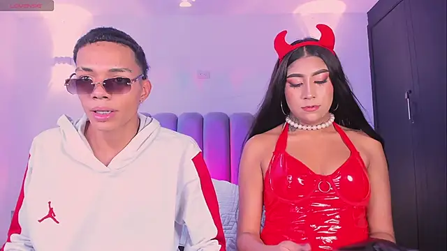 Snapshot of candyandmarilyn chatting on October 2025 09:13:01 PM candyandmarilyn online show from October 2025 09:13:01 PM