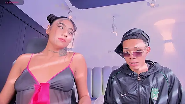 Snapshot of candyandmarilyn chatting on October 2025 09:08:02 PM candyandmarilyn online show from October 2025 09:08:02 PM