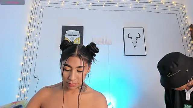 Snapshot of candyandmarilyn chatting on December 2025 09:38:01 AM candyandmarilyn online show from December 2025 09:38:01 AM