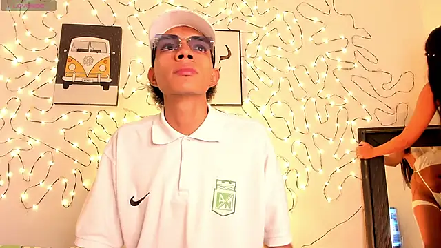 Snapshot of candyandmarilyn chatting on January 2026 11:10:01 PM candyandmarilyn online show from January 2026 11:10:01 PM