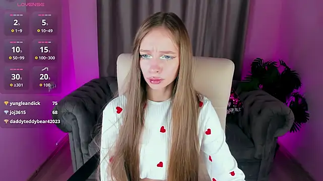 Amy Waynee online show from November 2025 06:02:01 AM