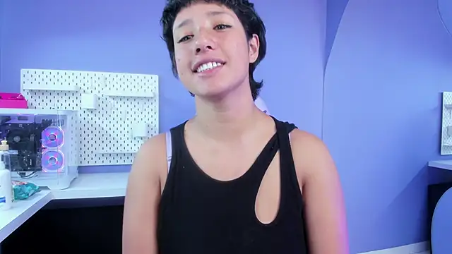 Elaine87  online show from February 2026 01:43:01 PM