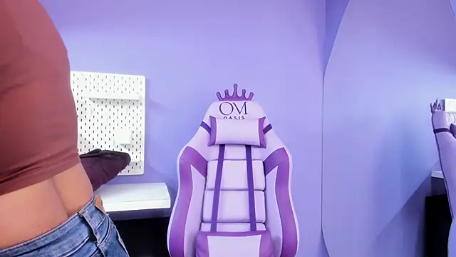 Elaine87  online show from February 2026 04:50:01 PM