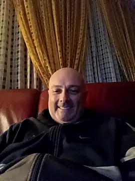 Snapshot of Alexis_Bull chatting on October 2025 11:04:02 PM Alexis Bull online show from October 2025 11:04:02 PM