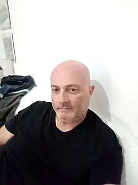 Snapshot of Alexis_Bull chatting on October 2025 01:07:01 PM Alexis Bull online show from October 2025 01:07:01 PM