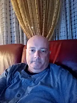 Snapshot of Alexis_Bull chatting on November 2025 12:31:02 AM Alexis Bull online show from November 2025 12:31:02 AM