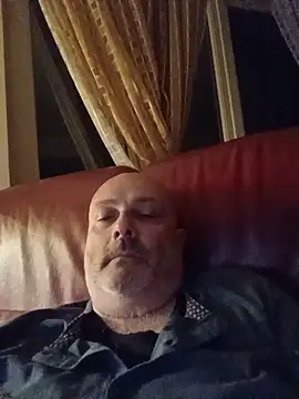 Alexis Bull online show from May 2026 01:02:04 AM