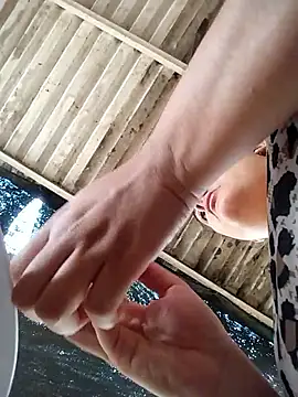 Snapshot of carlafox05 chatting on December 2025 02:14:02 PM carlafox05 online show from December 2025 02:14:02 PM