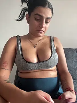 Snapshot of carlafox05 chatting on May 2026 07:31:01 PM carlafox05 online show from May 2026 07:31:01 PM