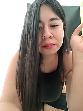 Snapshot of Yuli_Mars chatting on May 2026 03:39:02 PM Yuli Mars online show from May 2026 03:39:02 PM
