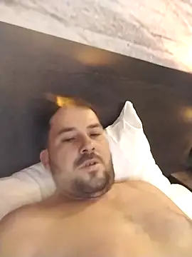 Snapshot of iunutmi chatting on October 2025 07:33:02 PM iunutmi online show from October 2025 07:33:02 PM