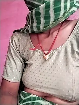 Snapshot of Soniy-Maax chatting on March 2026 07:58:02 AM Soniy-Maax online show from March 2026 07:58:02 AM