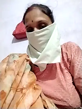 Snapshot of Soniy-Maax chatting on March 2026 04:57:02 PM Soniy-Maax online show from March 2026 04:57:02 PM