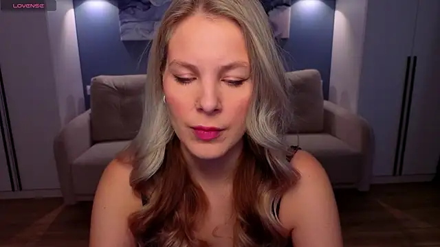 MelanieBennett online show from April 2026 06:11:01 AM