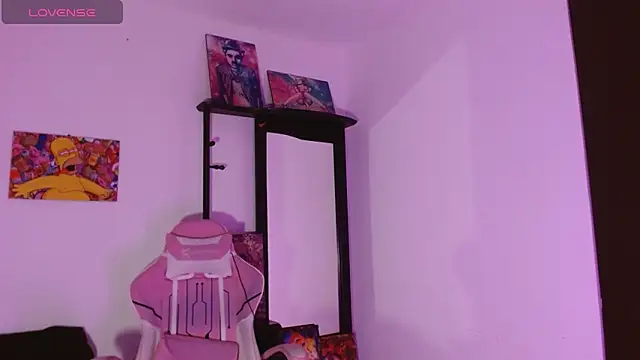 SharaRoss1 online show from November 2025 02:24:02 AM