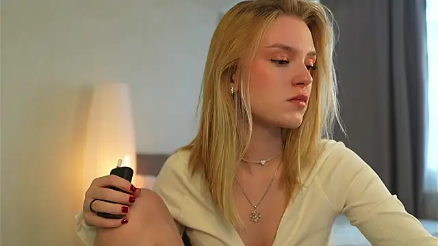 Snapshot of Cyberheart_ chatting on October 2025 12:46:02 PM Cyberheart online show from October 2025 12:46:02 PM