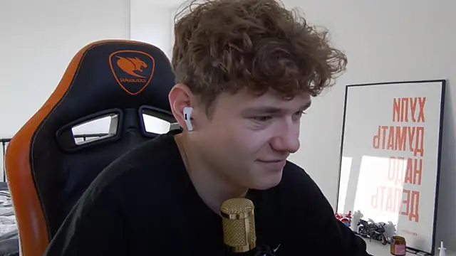 DanyDavis online show from October 2025 07:07:02 AM