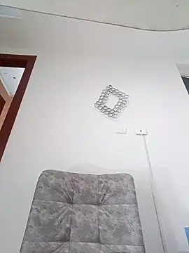 lunadicty online show from October 2025 08:59:02 PM