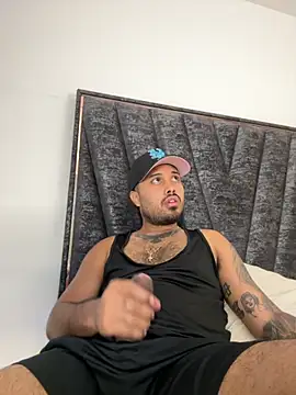 PapiStan online show from November 2025 01:59:02 AM