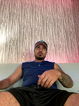 Snapshot of PapiStan chatting on December 2025 08:50:02 PM PapiStan online show from December 2025 08:50:02 PM