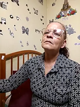 Snapshot of katrina_perez chatting on October 2025 12:00:02 AM katrina perez online show from October 2025 12:00:02 AM