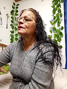 katrina perez online show from March 2026 11:41:01 PM