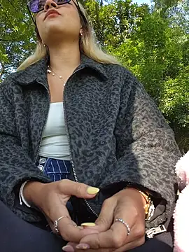 Pretty roxxyy online show from February 2026 12:50:01 PM