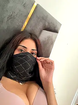 QueenLujaine online show from November 2025 03:36:02 PM