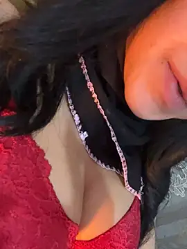 QueenLujaine online show from March 2026 07:03:01 PM