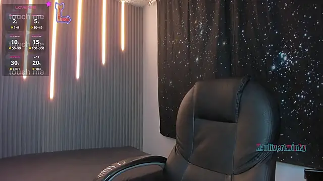 OliverTwinky online show from February 2026 02:13:02 PM