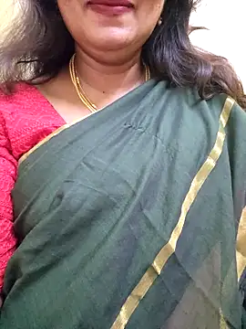 nivedha27 online show from April 2026 07:28:02 PM