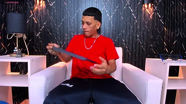 Matt Ruso online show from November 2025 03:49:02 AM