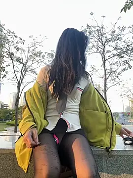 AiBanana online show from November 2025 09:23:01 AM