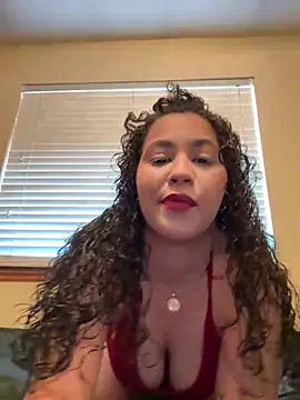 juzzzzzi online show from March 2025 09:35:01 PM