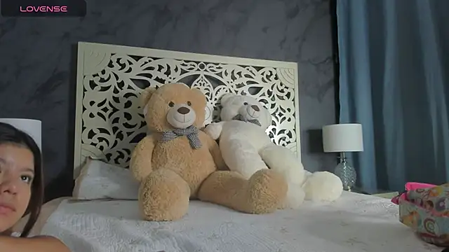 Amyblack   online show from March 2026 11:43:02 PM