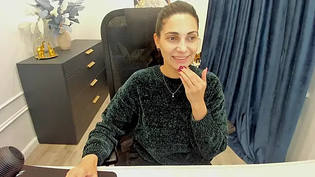 AllaYerty online show from November 2025 11:54:01 AM