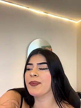 Kariina  69 online show from November 2025 03:20:02 AM