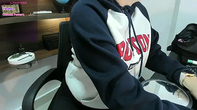 AlissaJoness online show from April 2026 11:48:01 AM