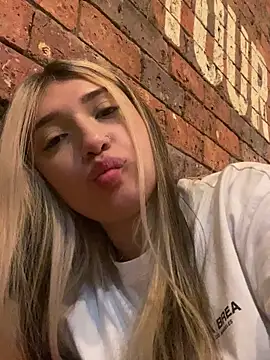 Snapshot of Mia__Gray chatting on March 2025 02:37:01 AM Mia Gray online show from March 2025 02:37:01 AM